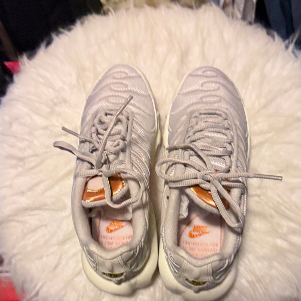 Nike Women's Cream Sneakers with Orange Accents
